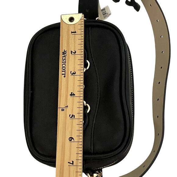 Steve Madden Horsebit Detail Belt Bag Black with Gold Tone Hardware M NEW - Picture 7 of 7